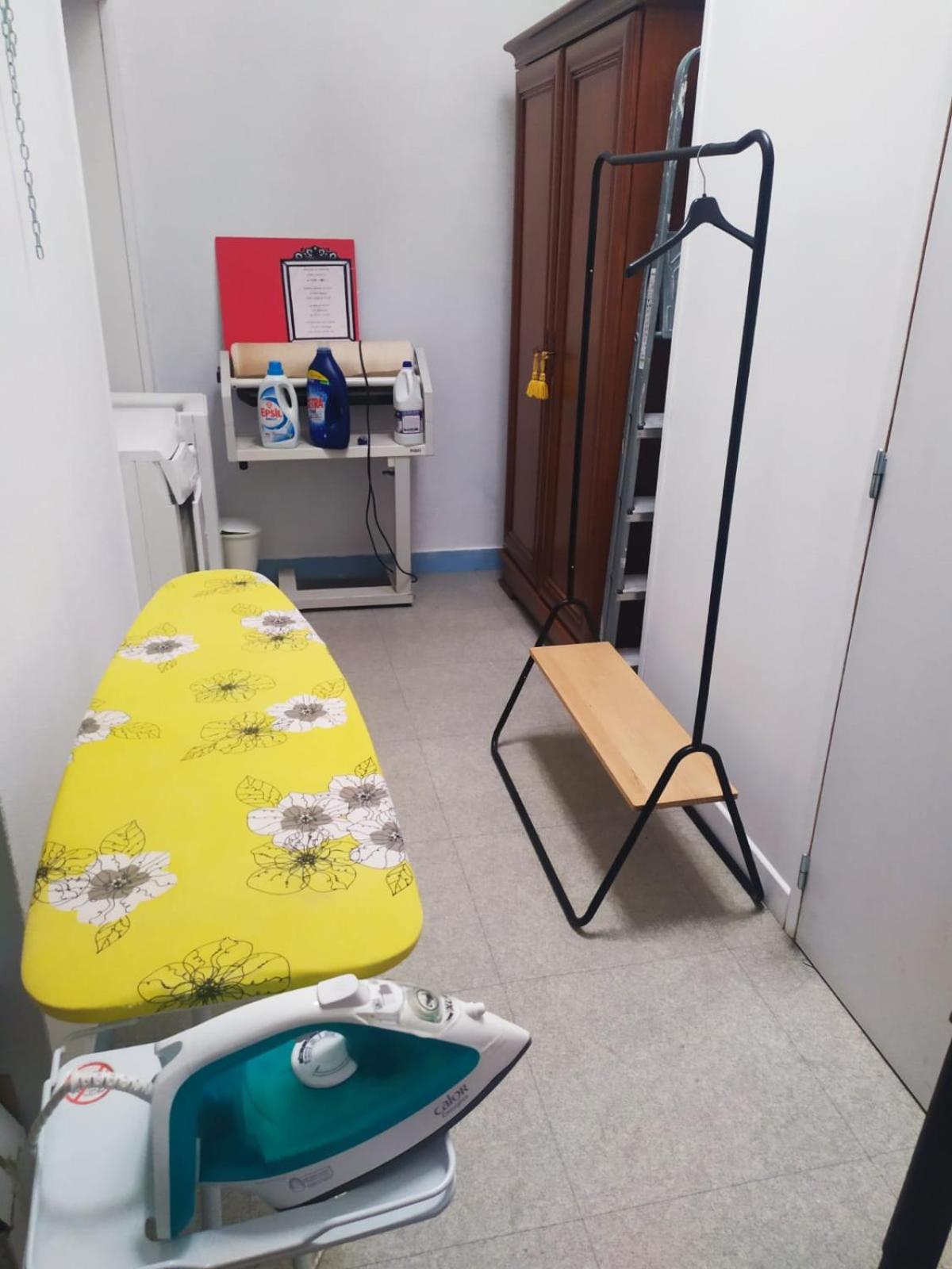 Aparthotel Les Bains Douches Périgueux Zimmer foto